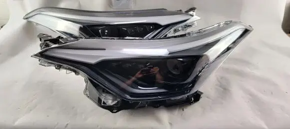 Toyota C-HR I Headlight/headlamp 81150-YP280-00