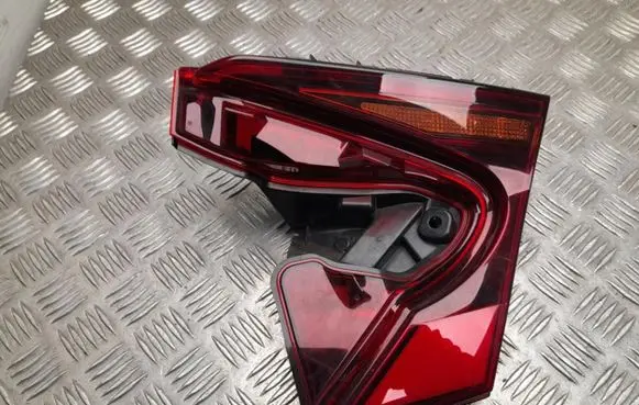 Toyota C-HR I Rear/tail lights 81580F4130