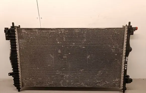 Opel Insignia A Coolant radiator 13241724 S8113002
