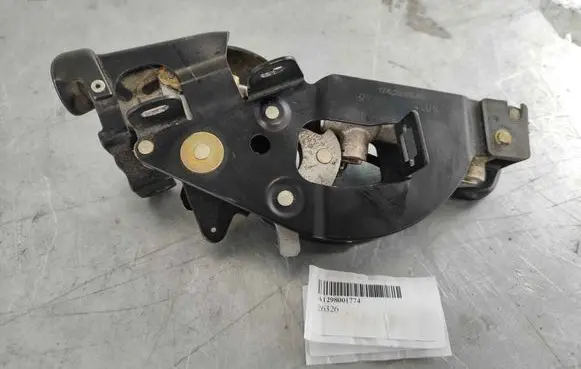 Mercedes-Benz SL R129 Convertible roof lock/latch A1298001774