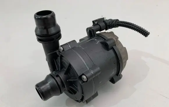 BMW M8 F91 F92 G14 G15 Electric auxiliary coolant/water pump 8638237