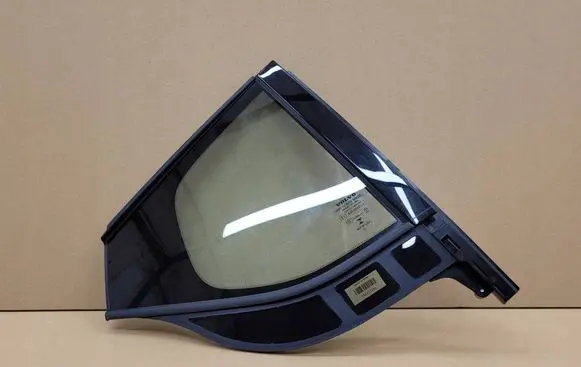 Volvo C40 Front triangle window/glass 32132256 32132258 32368704