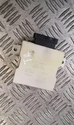 Toyota Avensis T250 Window wiper relay 8594005040