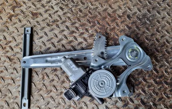 Nissan Juke I F15 Rear door window regulator with motor 82730CV01C