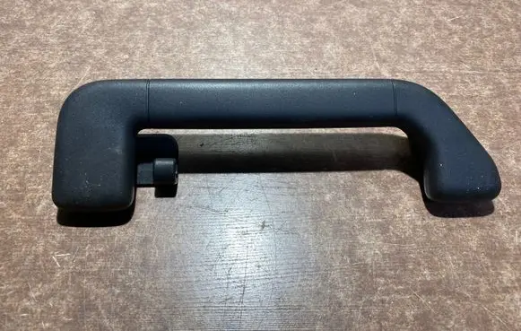 Volkswagen Touareg II Rear interior roof grab handle 7P0857644