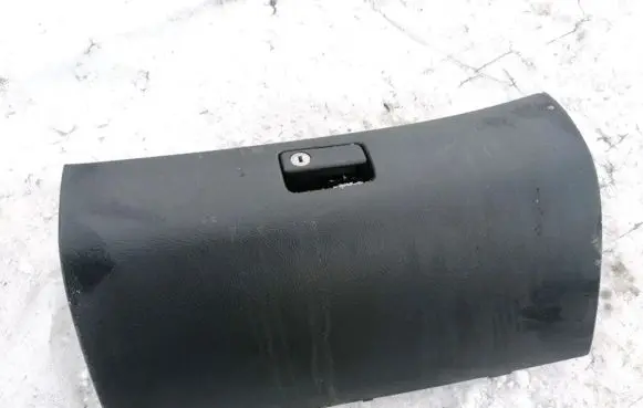 Toyota Avensis T250 Glove box 55550025070 55550-025070