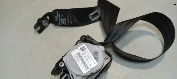Audi Q3 8U Rear seatbelt 8U0857805B