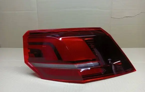 Volkswagen Golf VIII Rear/tail lights 5H0945096E 11724 L869732