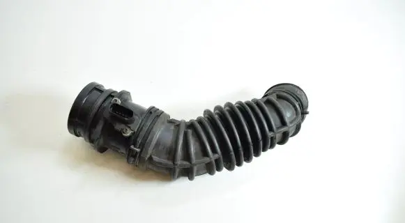 Audi A4 S4 B7 8E 8H Mass air flow meter 06D906461