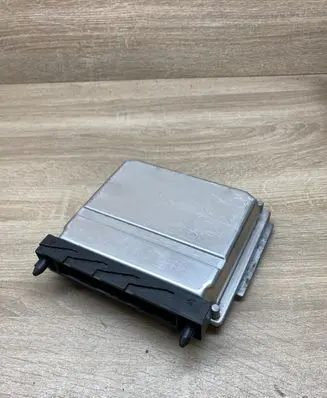 Volvo V70 Engine control unit/module ECU 30646978A 0281011441