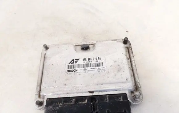 Ford Galaxy Engine control unit/module 038906019fa 0281010629