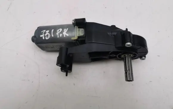 Mercedes-Benz CLS C218 X218 Seat adjustment motor 0390203324