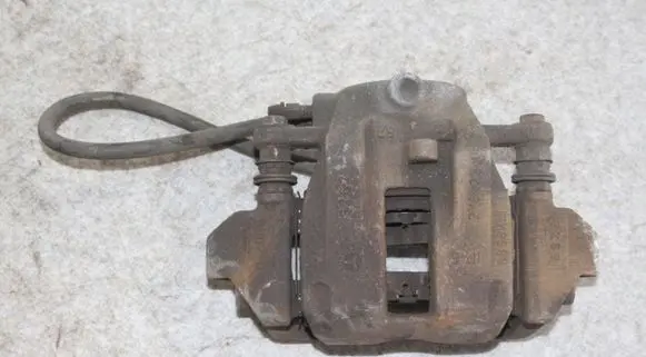 Mercedes-Benz B W245 Front brake caliper