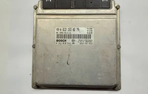 Mercedes-Benz S W220 Engine control unit/module A6131530279 28RTE851 0281010544