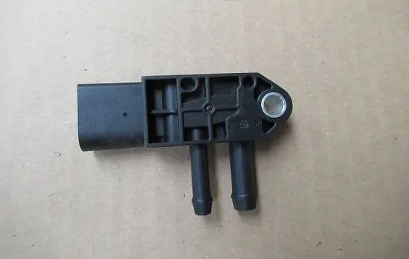 Audi A3 S3 8P Exhaust gas pressure sensor 076906051A
