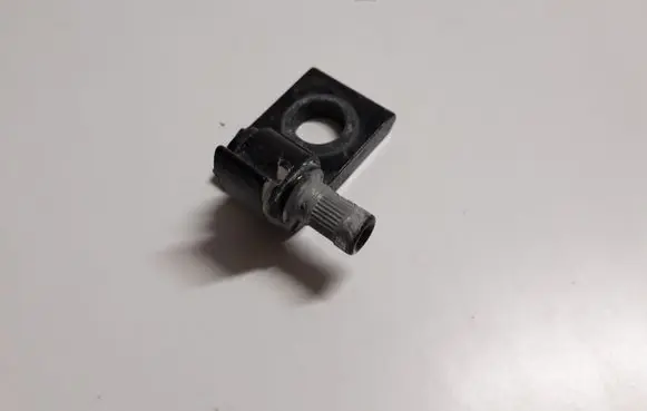 Audi Q7 4M Rear door lower hinge 8S0833407A