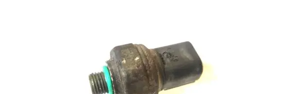 BMW 1 E81 E87 Air conditioning (A/C) pressure sensor 