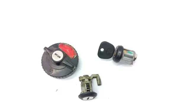 BMW 3 E30 Ignition lock 41678838