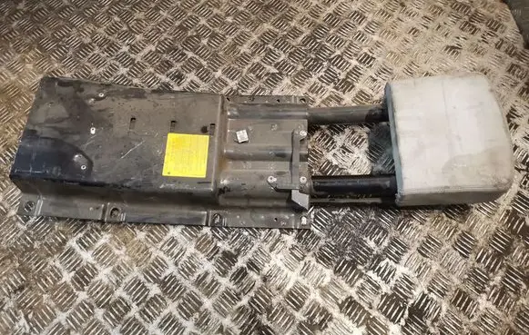 Mercedes-Benz CLK A209 C209 Front seat headrest A2098600032 2098600032