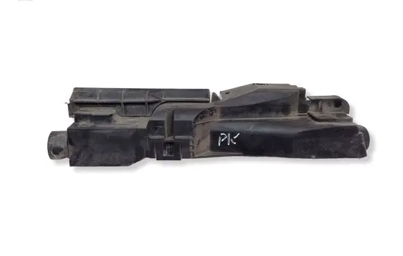 BMW X3 E83 Radiator mount bracket 7530252