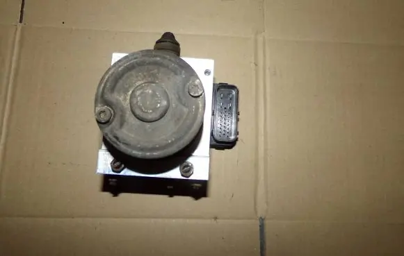Mitsubishi Galant ABS Pump MR475997
