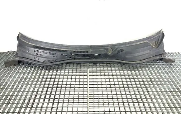 Mazda 3 II Wiper trim BHN9507S1