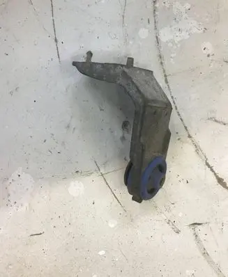 Peugeot Expert Radiator mount bracket 9806541980