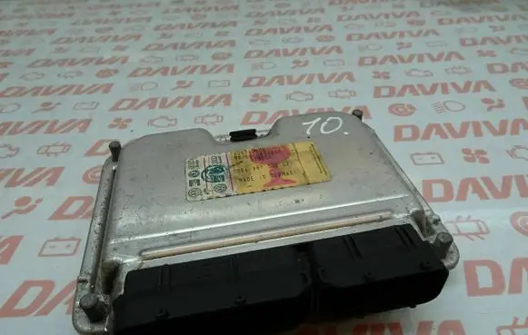 Volkswagen PASSAT B5.5 Engine control unit/module 066997032LX