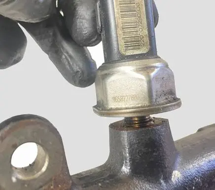 Ford Mondeo MK IV Fuel main line pipe 9681649580 9658227880
