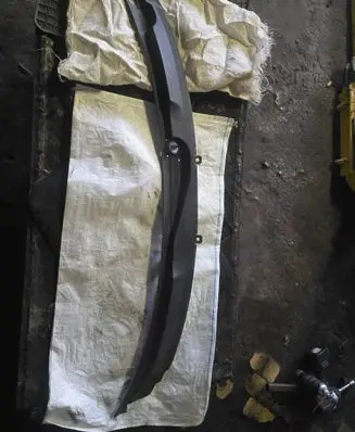 Audi A6 S6 C6 4F Wiper trim 4F1819403