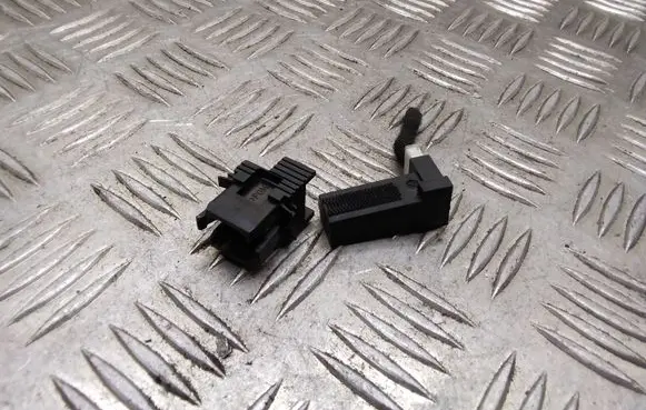 Mini One - Cooper Coupe R56 Brake pedal sensor switch 6967601