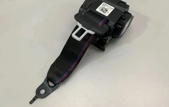 BMW 4 G22 G23 G24 G26 Rear seatbelt 5A0C3F1