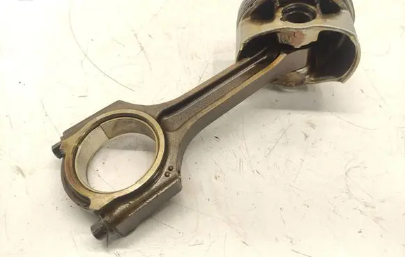 Ford Mondeo MK V Piston with connecting rod KS1285