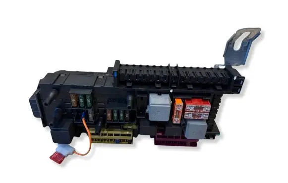 Mercedes-Benz C W204 Fuse box set A2049060205 2211 2049019702