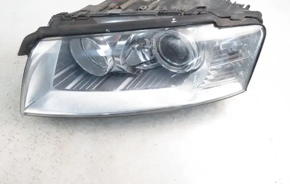 Audi A8 S8 D3 4E Headlight/headlamp 