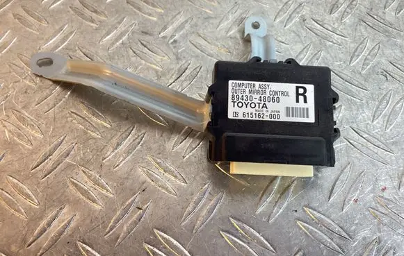 Lexus RX 450H Wing mirror control module 8943048060