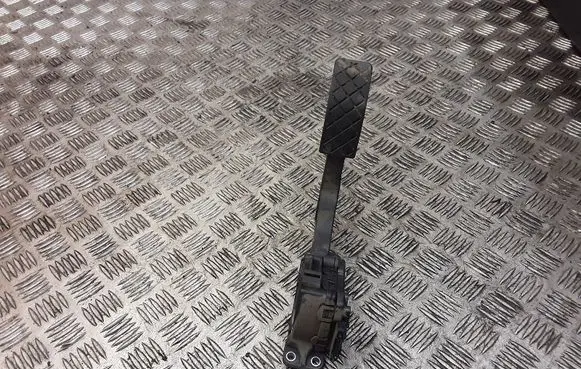 Volkswagen Polo Accelerator throttle pedal 6Q1721503B