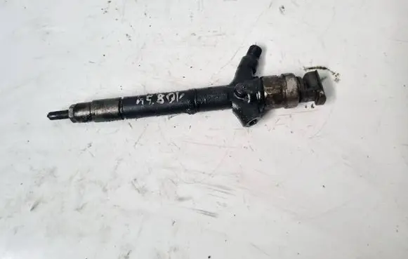 Toyota Avensis T250 Fuel injector 236700R010 23670-0R010