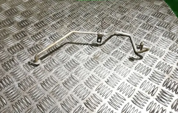 Volkswagen Golf VIII Turbo turbocharger oiling pipe/hose 05E145140J