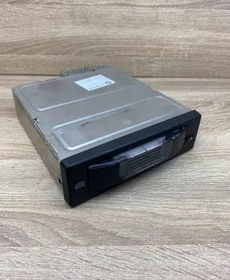 BMW 5 E60 E61 CD/DVD changer 9125240