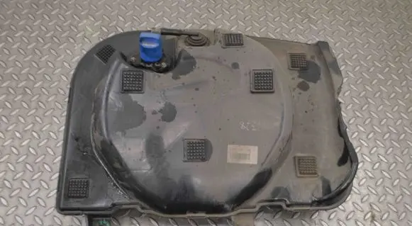 Maserati Ghibli AdBlue liquid reservoir 06700347720 0444040006