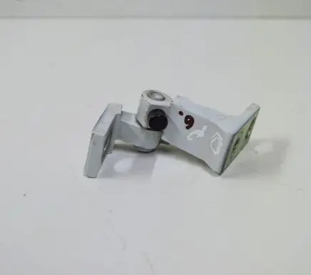 Porsche Cayenne (92A) Front door upper hinge 8K0831402A