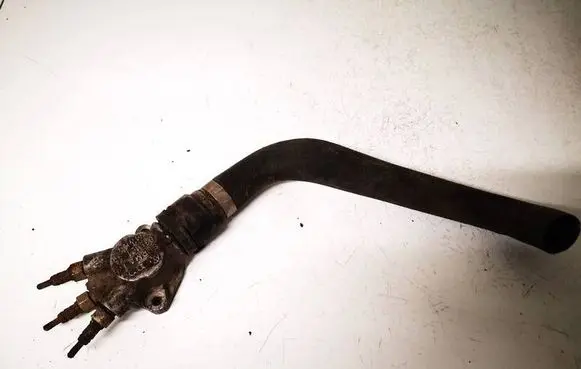 Volkswagen PASSAT B5.5 Engine coolant pipe/hose 038121145