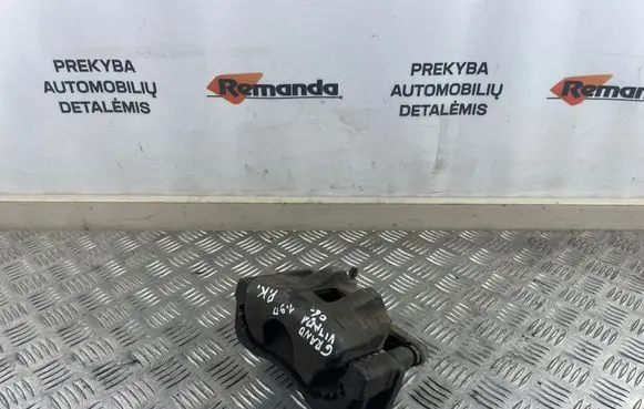 Suzuki Grand Vitara II Front brake caliper