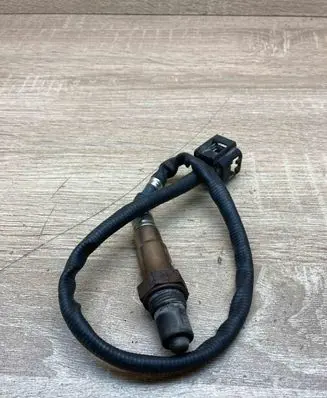 BMW 5 F10 F11 Lambda probe sensor 7576673 0258017187