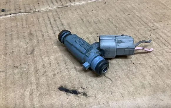 Hyundai Santa Fe Fuel injector 3531038010 9260930003