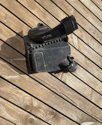 Ford Kuga III Air filter box JX619600AA