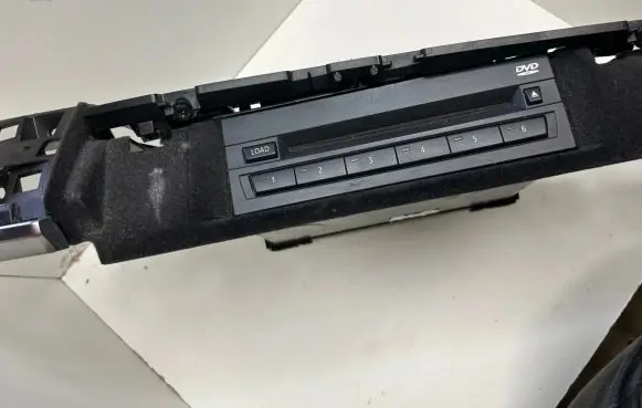 BMW 7 F01 F02 F03 F04 Glove box 9119798 01739173
