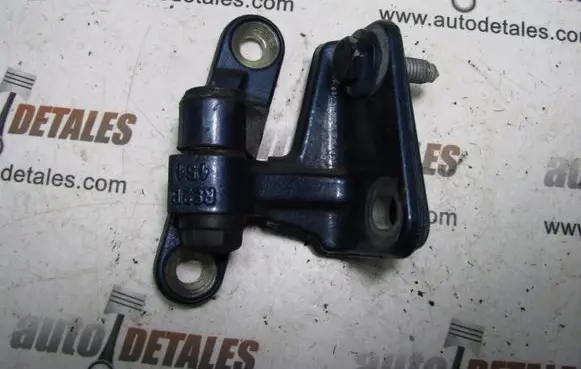 Mercedes-Benz A W169 Rear door upper hinge