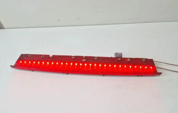 Audi A8 S8 D3 4E Third/center stoplight 4E0945097